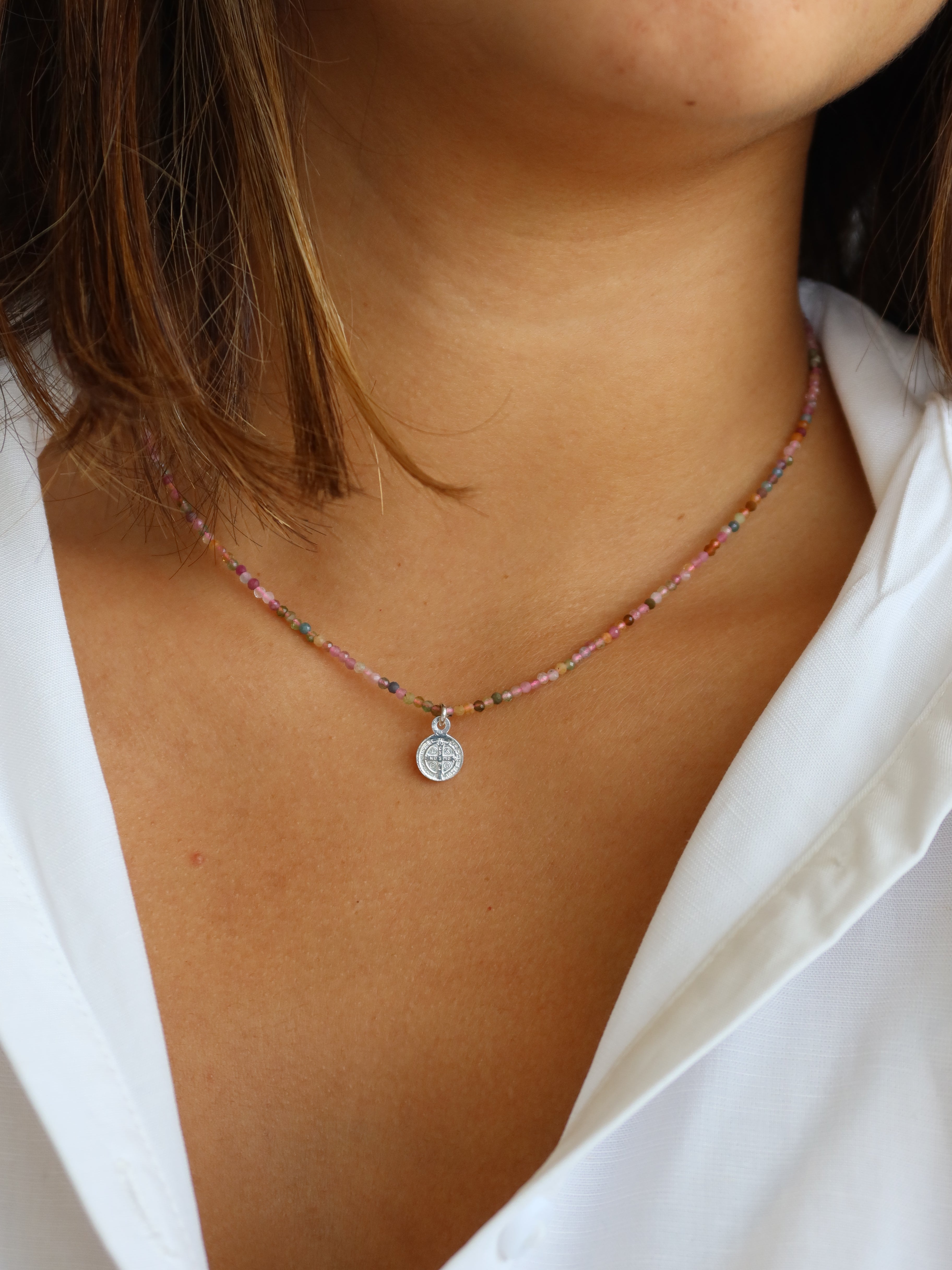 Collar Lourdes (San Benito)